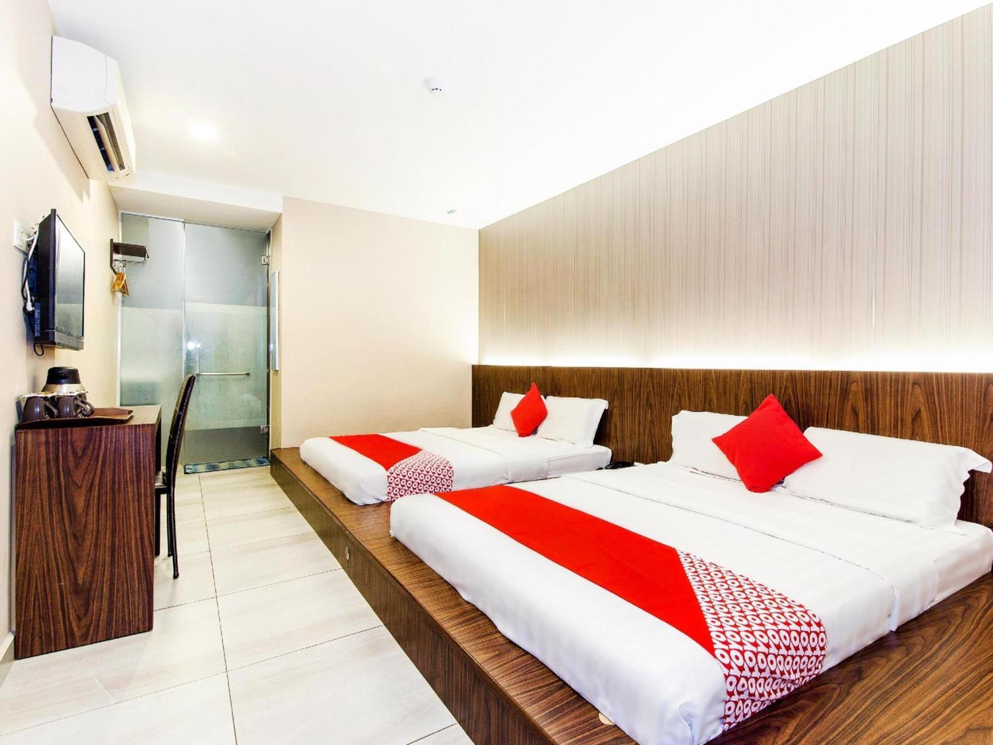 Super Oyo 340 Comfort Hotel Kampong Batu Belah Экстерьер фото